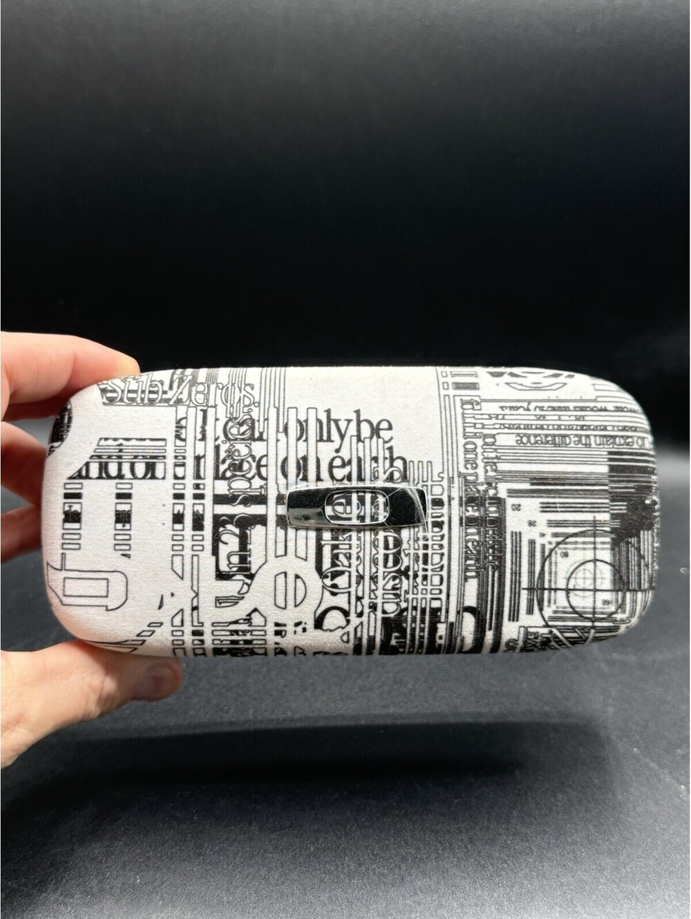 Oakley Square O Case Headliner Graphic White